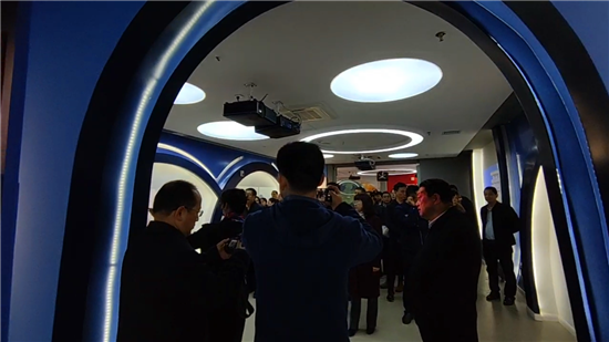 蘭州反邪教展館現(xiàn)場(chǎng)參觀（局部圖）